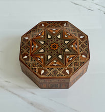 Load image into Gallery viewer, Jewelry Mosaic Wooden Handmade Box inlaid with Mother of Pearl
