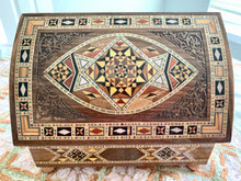 Load image into Gallery viewer, Jewelry Mosaic Wooden Handmade Box
