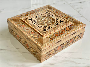 9.7 x 9.7 inches Handmade Square Mosaic Box