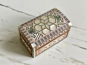 Mother of Pearl Handmade Mosaic Box. Size: 6 x 3.6 inches