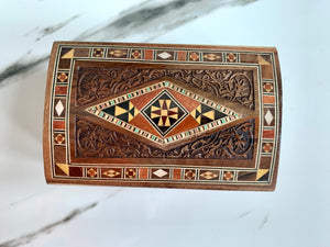 5.5 x 3.7 inches Medium Sized Rectangle Handmade Mosaic Box